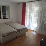 Apartment 2 Minutes To The Ev Station Available Crikvenica
