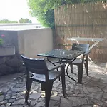 2 Minutes To The Ev Station Available Apartment *