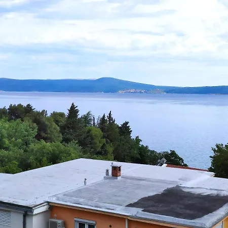 Apartman 2 Minutes To The Ev Station Available Crikvenica