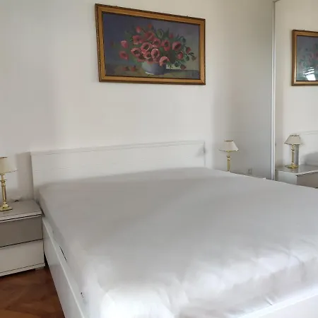 Apartman 2 Minutes To The Ev Station Available *