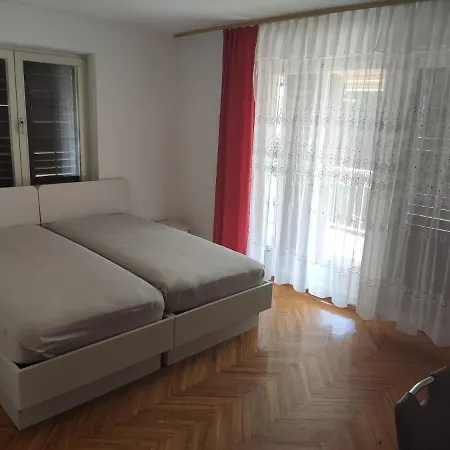 Apartman 2 Minutes To The Ev Station Available Crikvenica