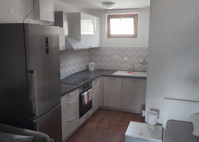 2 Minutes To The Ev Station Available Crikvenica